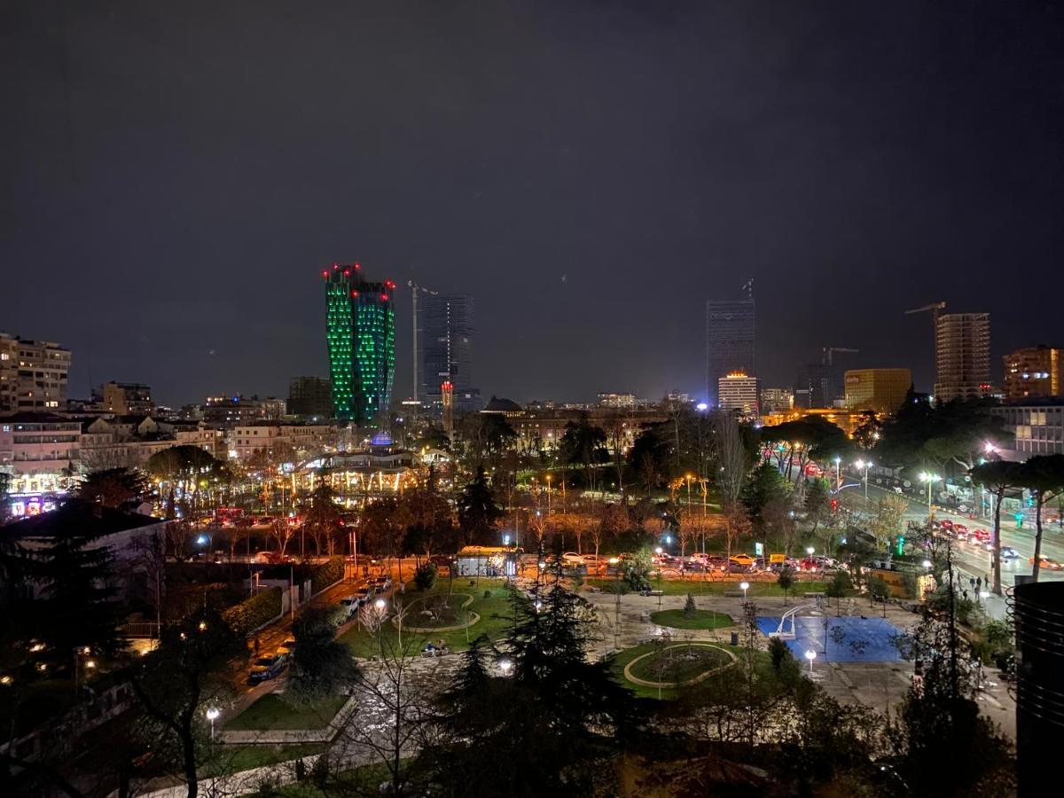 Amo Tower Tirana Center 아파트 외부 사진