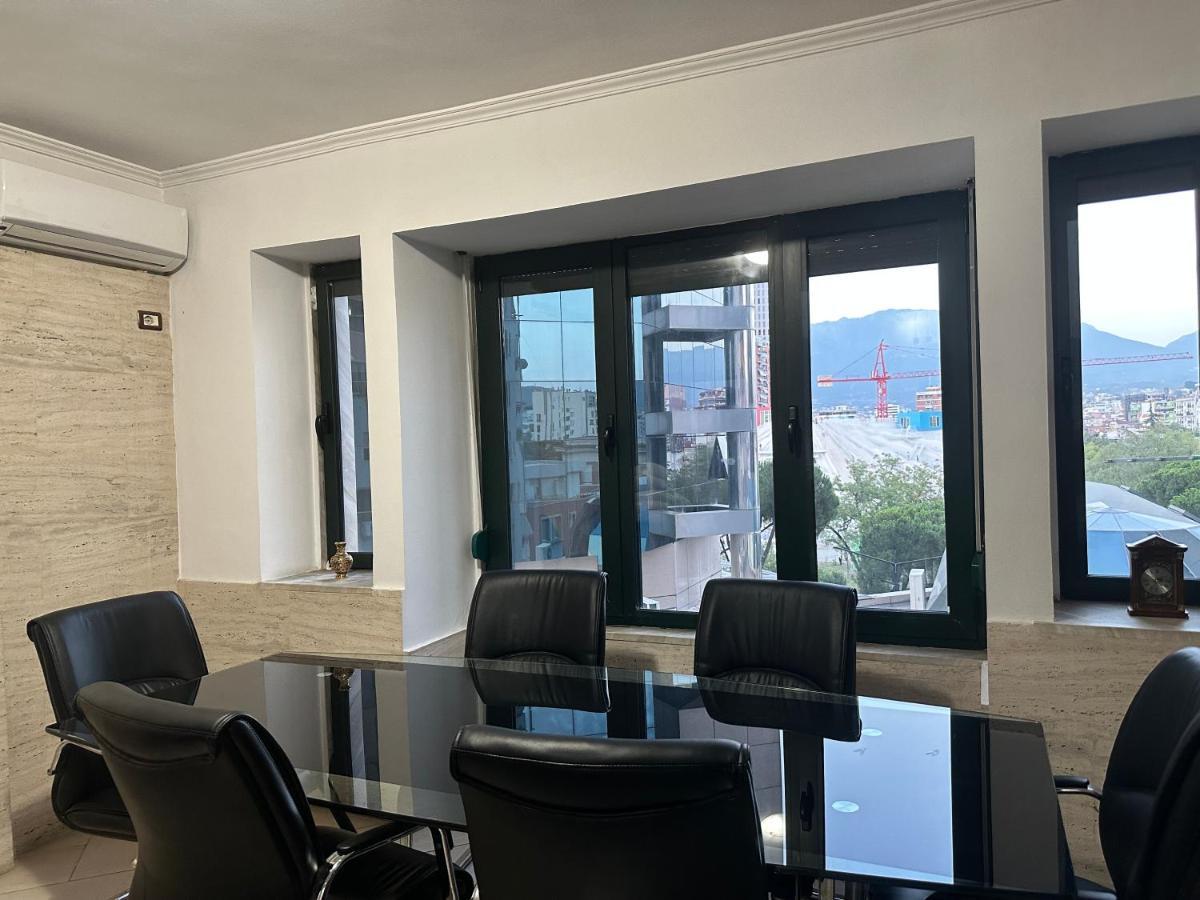 Amo Tower Tirana Center 아파트 외부 사진