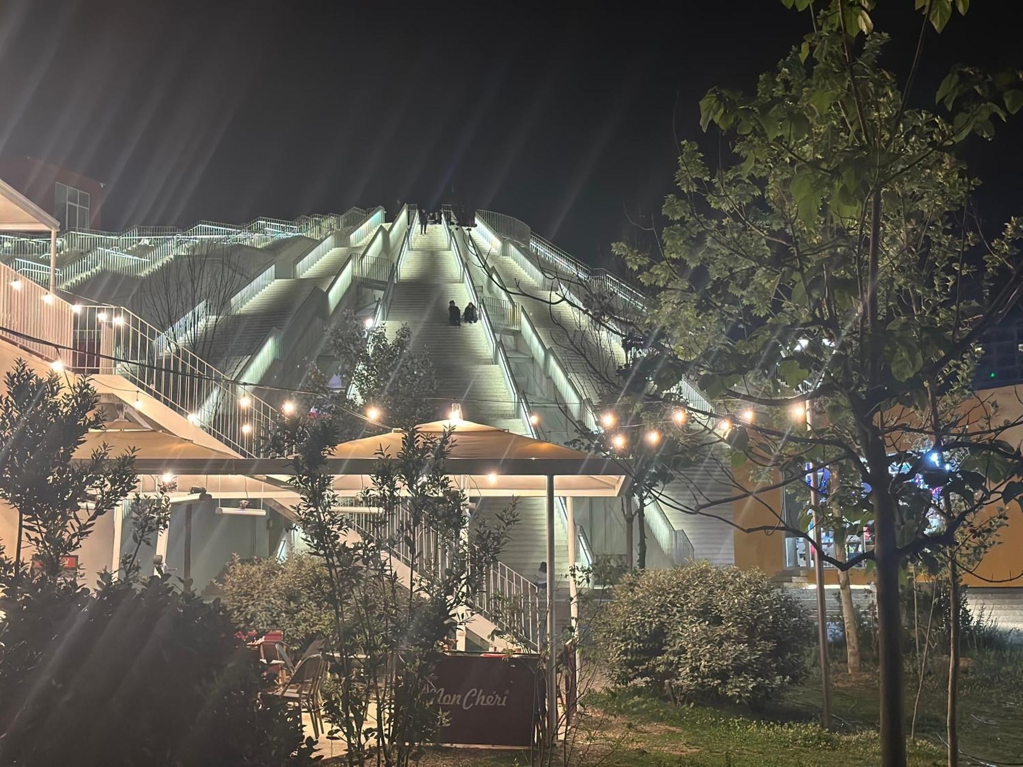 Amo Tower Tirana Center 아파트 외부 사진